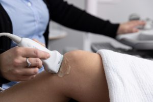 Radiographer does knee ultrasound at Central Queensland Radiology